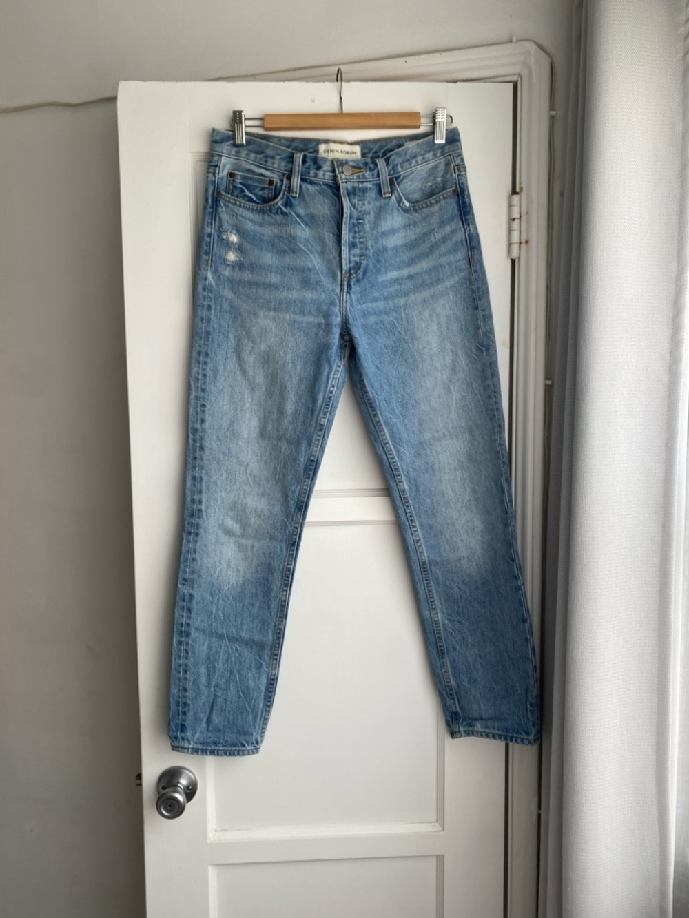 Denim Forum Aritzia Ex Boyfriend Jeans 26 Light Wash Straight Leg